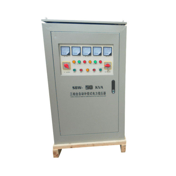 50KVA Ac de Automatische 380V 400V Aanpassing In drie stadia van de Voltageregelgever