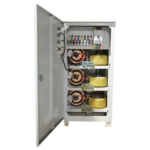 Ce keurde Industriële Voltagestabilisator 3 Fase 380V 60KVA met Analoge Meters goed