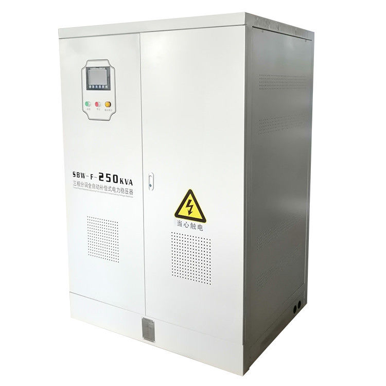 Van de de Fabrieksverkoop van sbw-F-250KVA 43-67 Herz AC Automatische Gecompenseerde het Voltagestabilisator In drie stadia